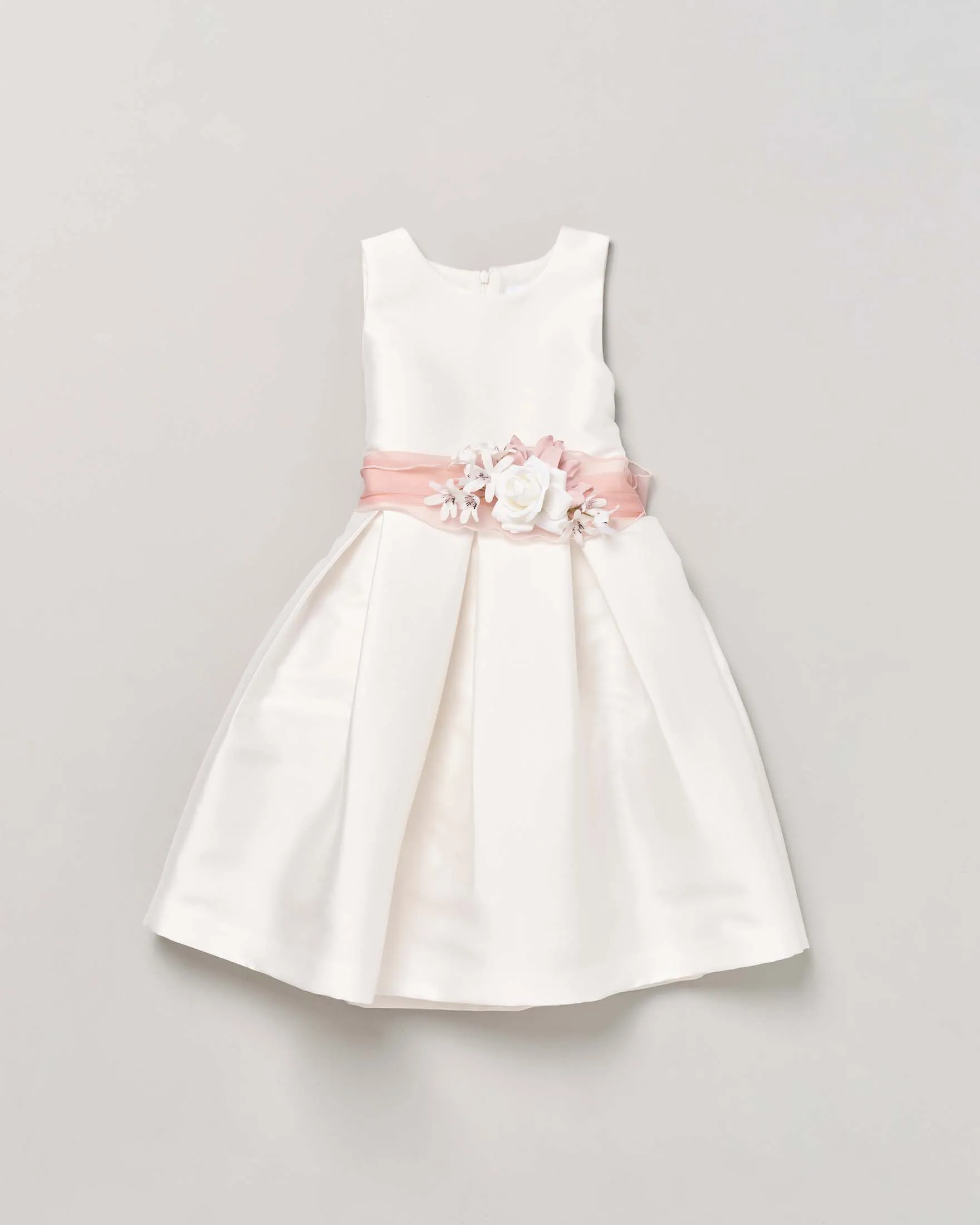 Abito bianco effetto lucido smanicato con gonna ampia e fascia floreale rosa antico 12 anni