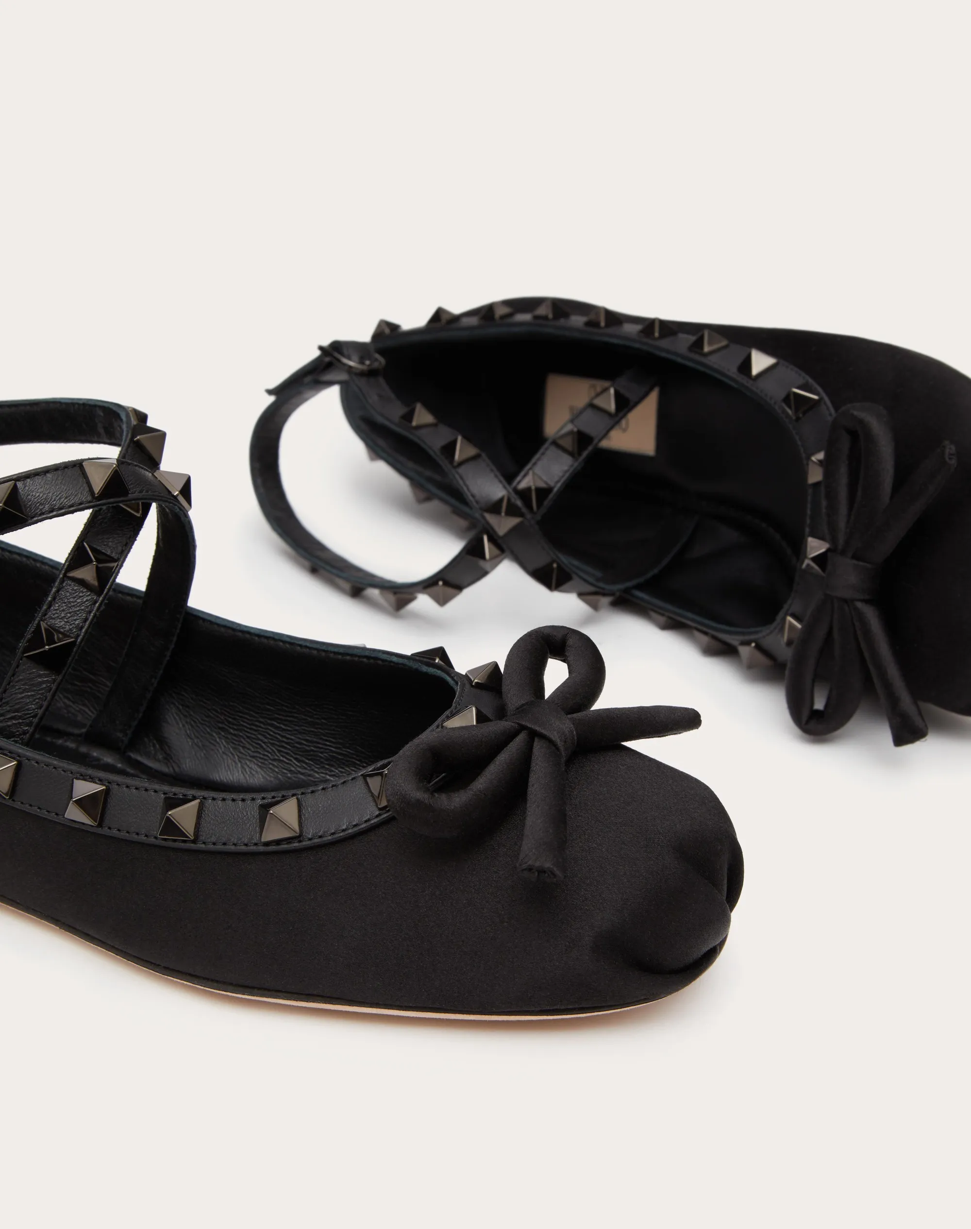 BALLERINA ROCKSTUD IN RASO E BORCHIE IN TONO