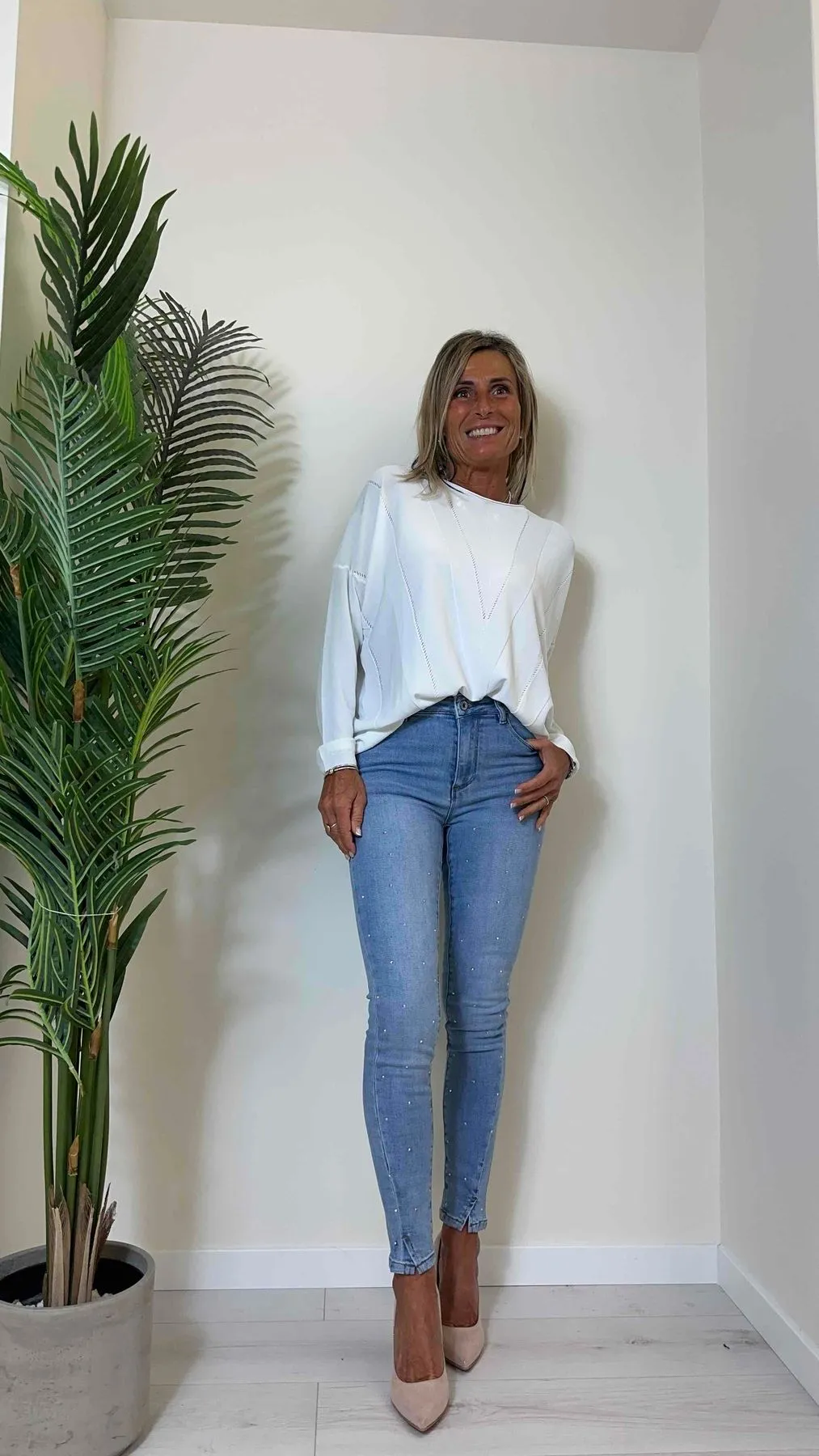DAFNE - AL0705P26 - MAGLIA 67%VISCOSA FLUIDACON MOTIVO CANALATURA