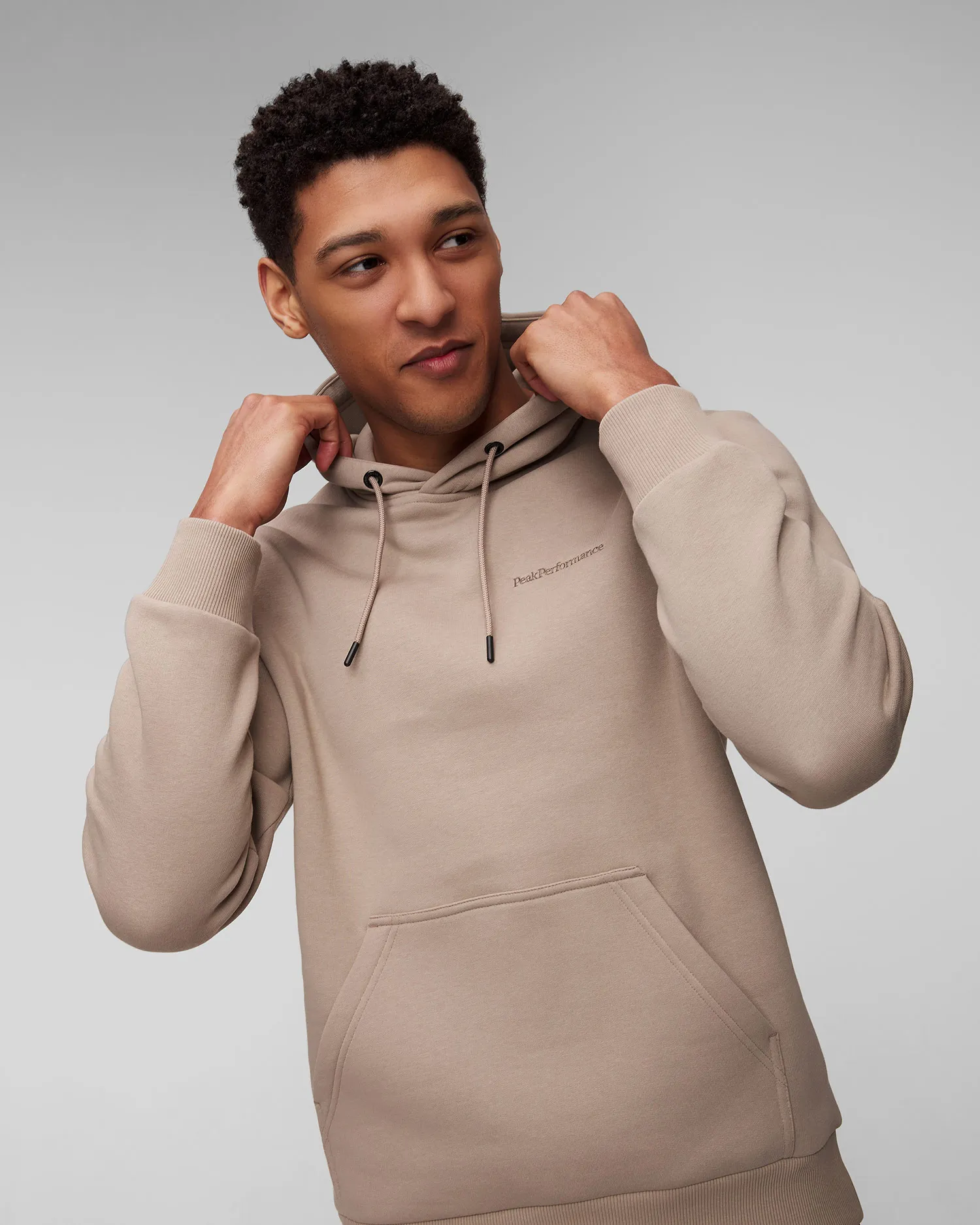 Felpa con cappuccio da uomo Peak Performance Small Logo G79589040-n34