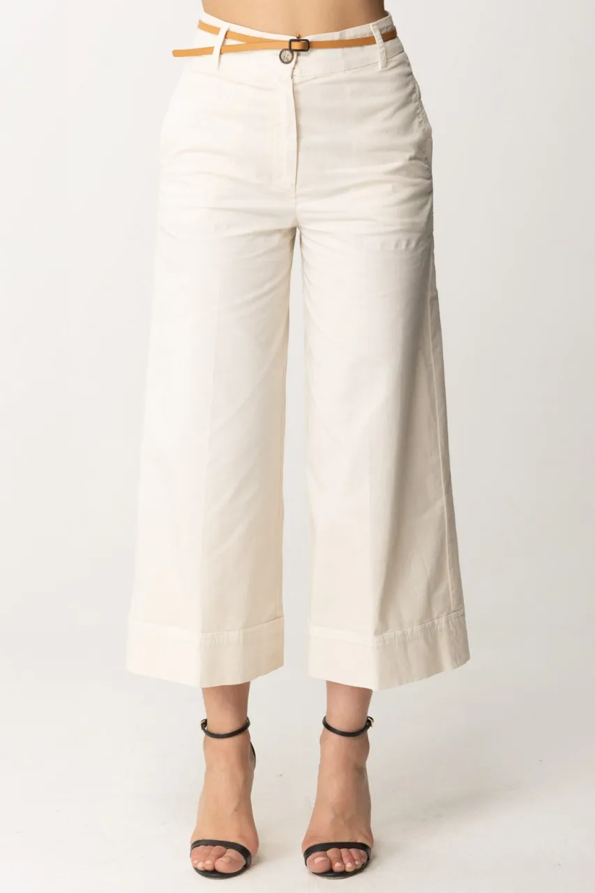 Pantaloni cropped con cintura Burro