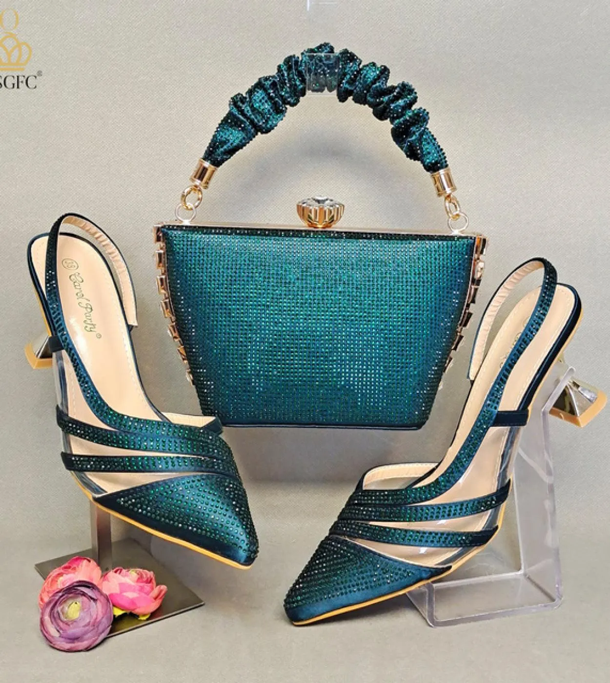 Qsgfc 2022 Ultime Royal Blue Midheel Moda elegante Accessori con strass Punta a punta Scarpe da donna Borsa Set Pompe