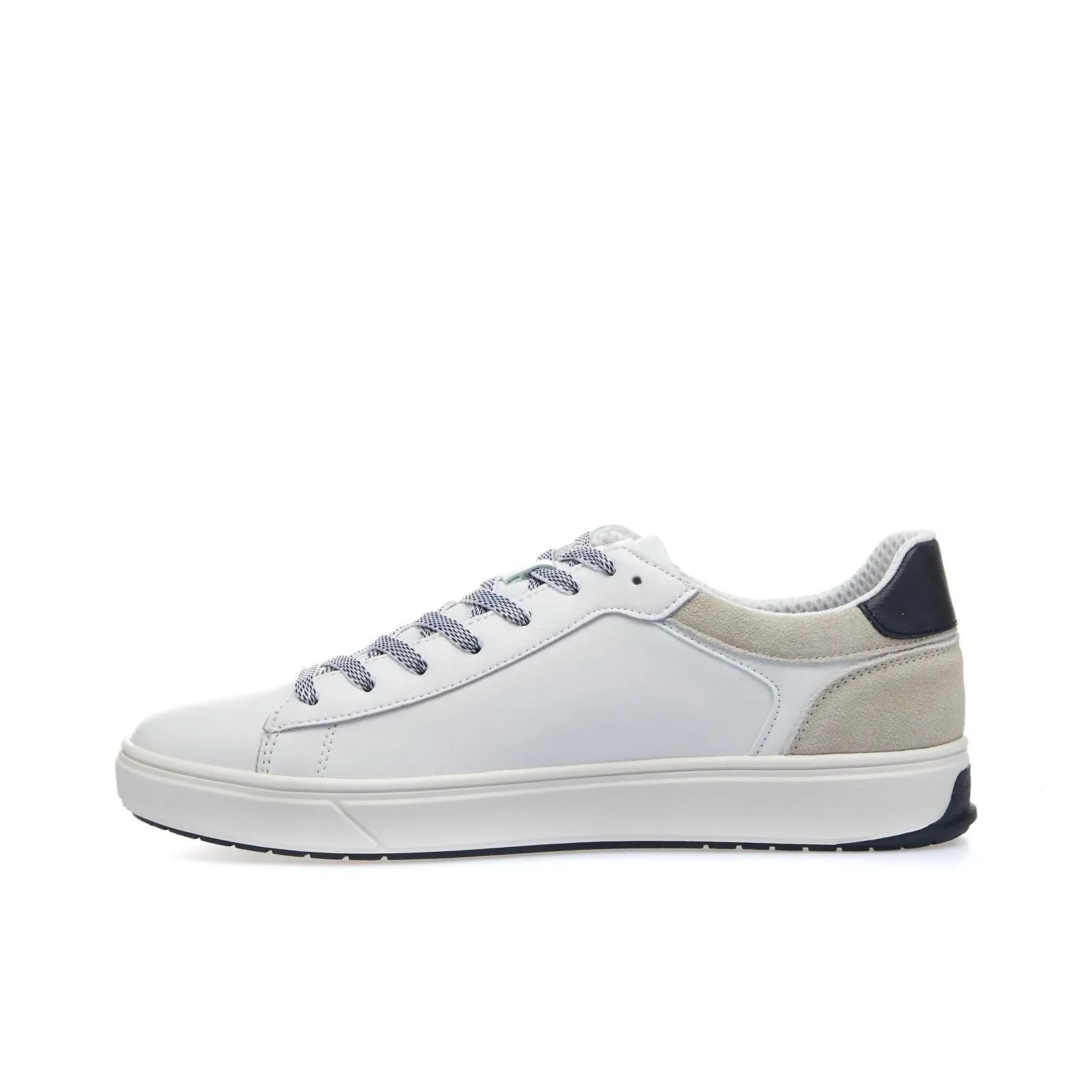 Sneakers bianche in pelle con logo laterale