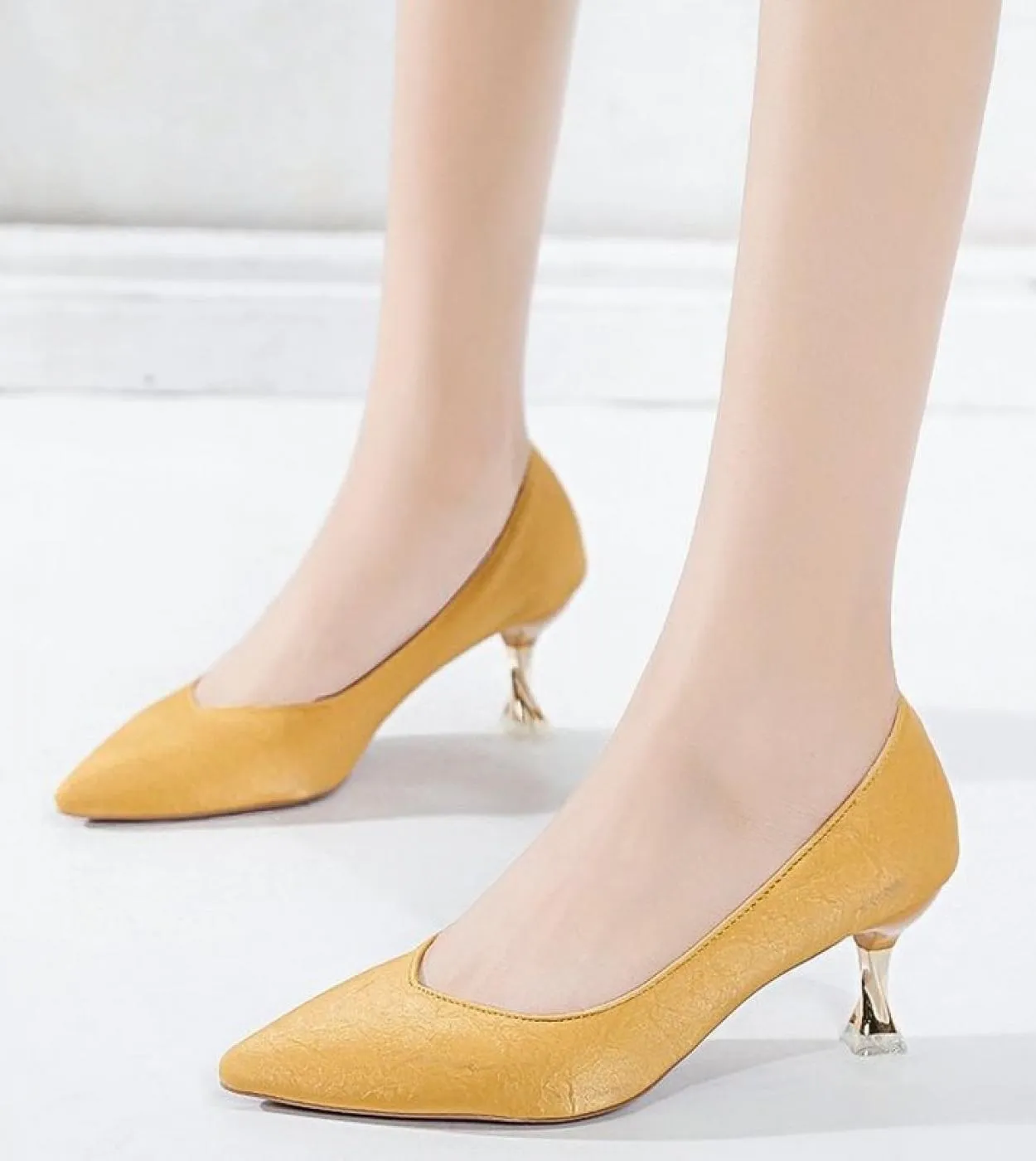 Tacchi alti da donna 2022 Nuovo stile a punta Bocca poco profonda Moda semplice Scarpe a spillo Zapatos De Mujer Pompe